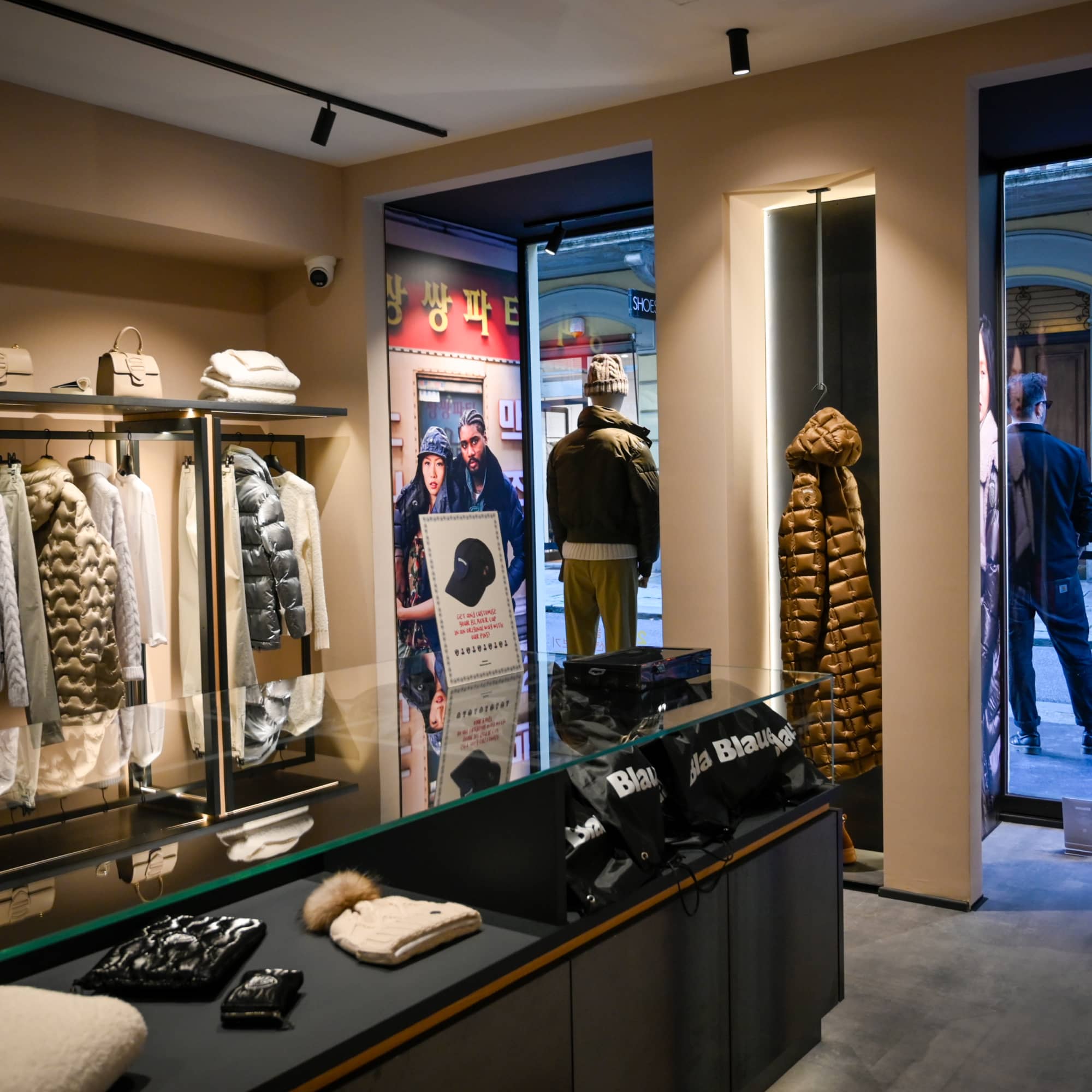 Blauer, has just opened a new store in Turin, in Via Andrea Doria 6/C.